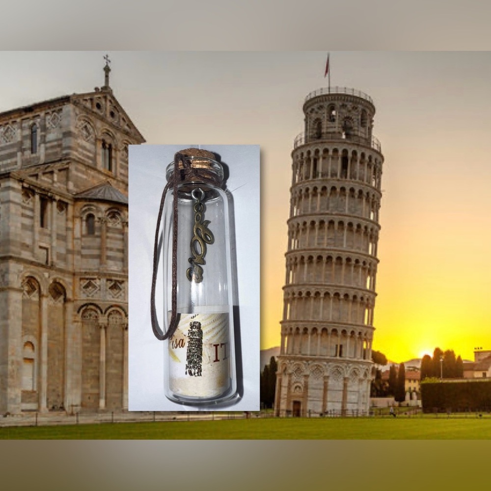 $1 Leaning Tower of Pisa Souvenir Message in a Bottle Necklace Nee $1 WITH ANY